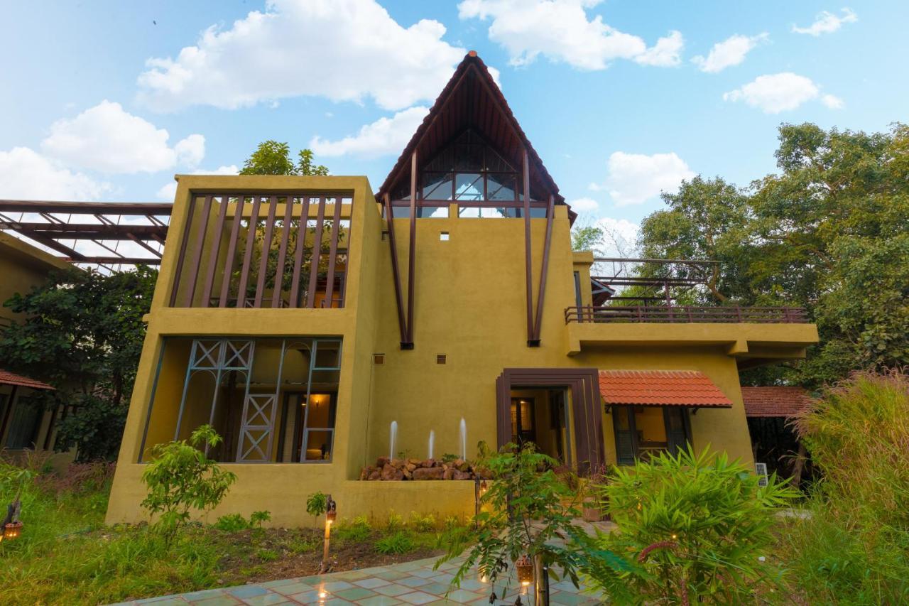 Vannraj Resort And Spa Khawāsa Exterior foto
